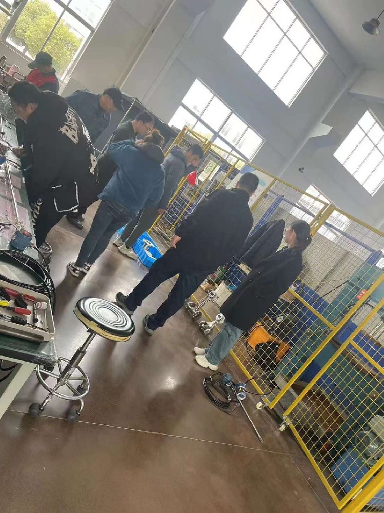 歡(huān)迎客戶來我(wo)司考察交流(liú)