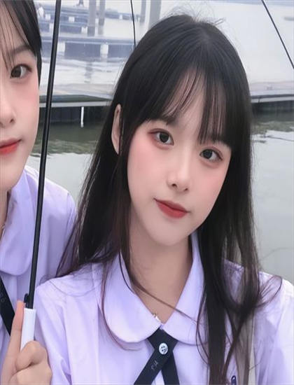 《滴水的推理书屋》叙事手法经典解析引人入胜的：时间线安排与视角切换技巧探讨